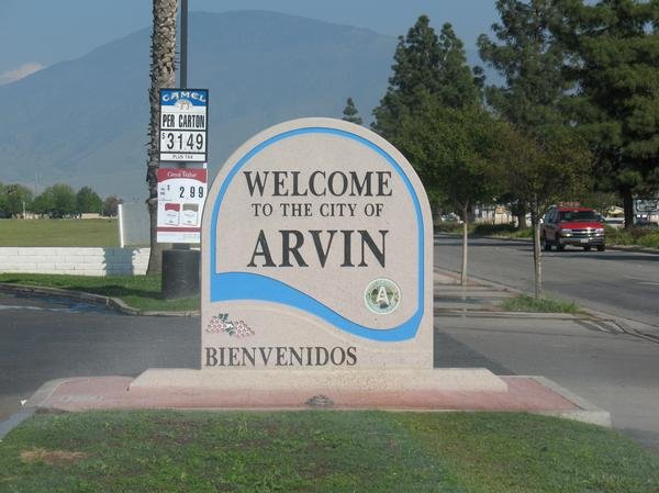 Junk removal and dumpster rental service in Arvin, Kern County California