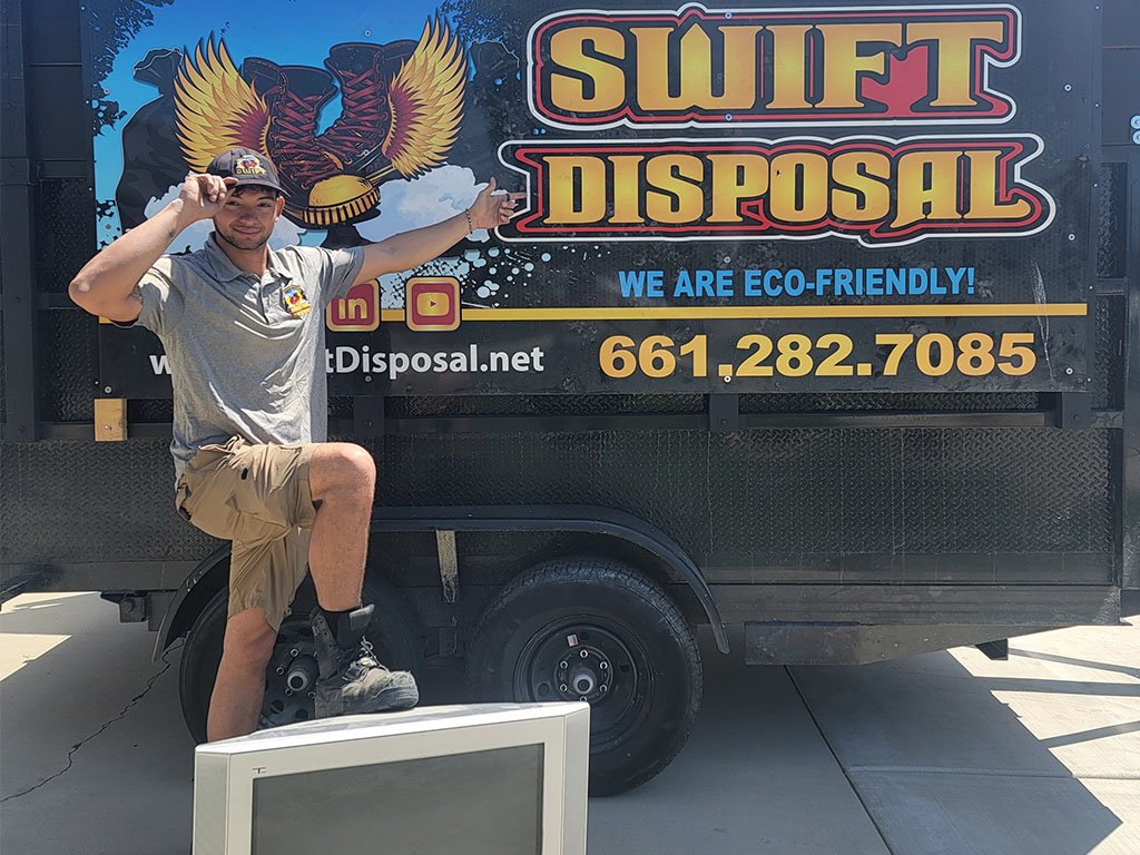 Junk removal and dumpster rental service in Shafter, Kern County California