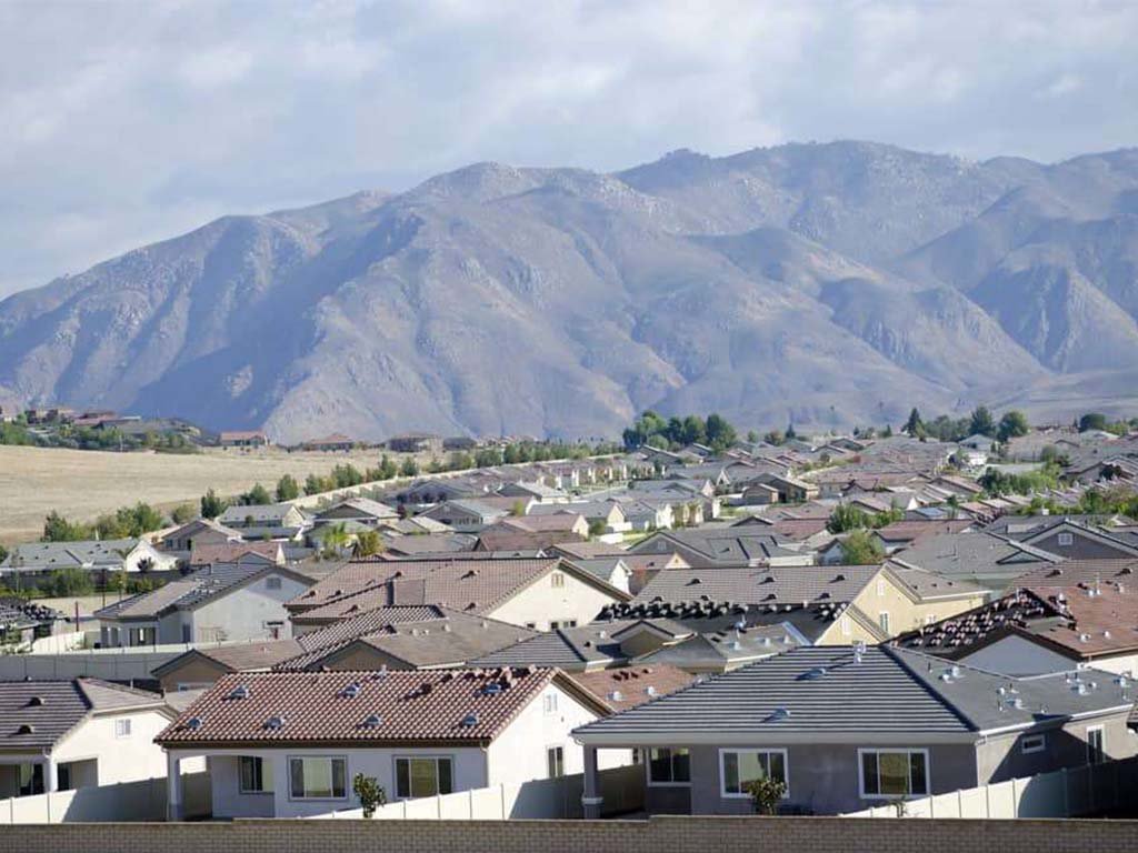 Junk removal and dumpster rental service in Rosedale, Kern County California