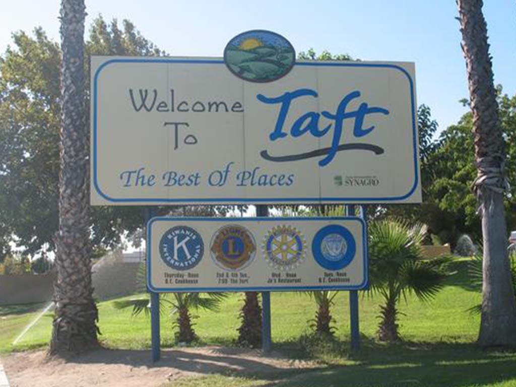 Junk removal and dumpster rental service in Taft, Kern County California